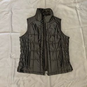 New York and Company Puffer Vest